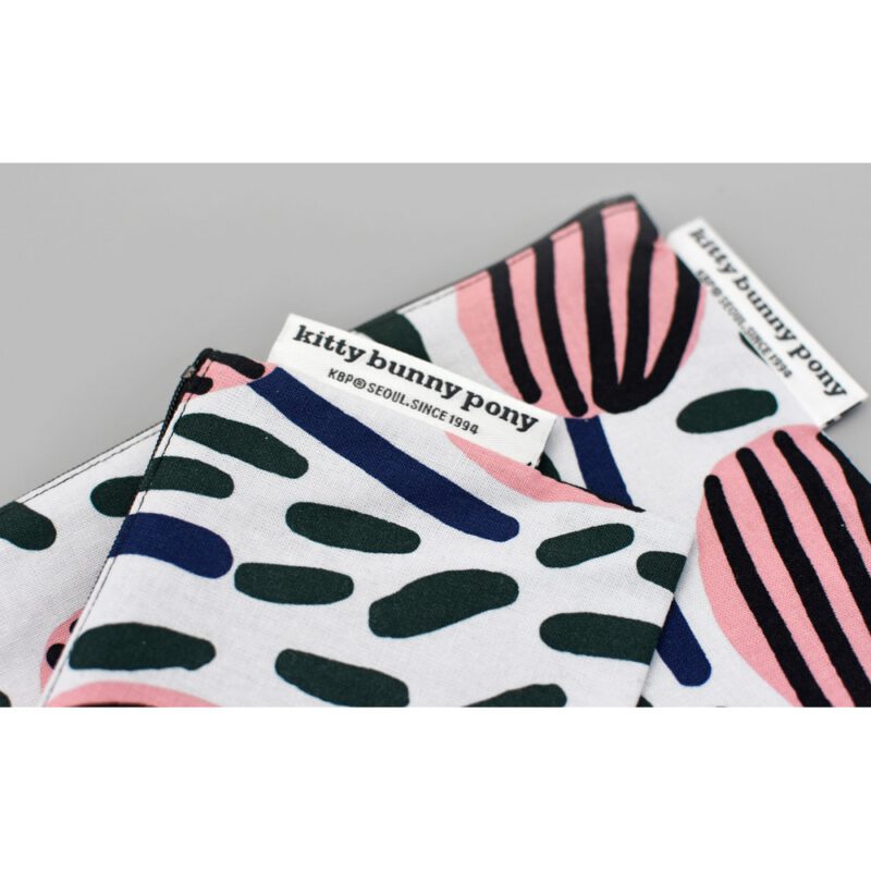 Tulipa Pouch by Jennifer Bouron
